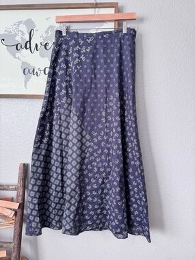 Coldwater creek cotton floral detailed skirt
size 8
